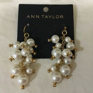 NWT Ann Taylor drop earrings